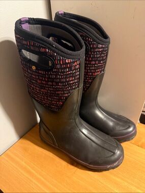 Bogs Black Rain Boots with Purple Accents and Patterned Upper